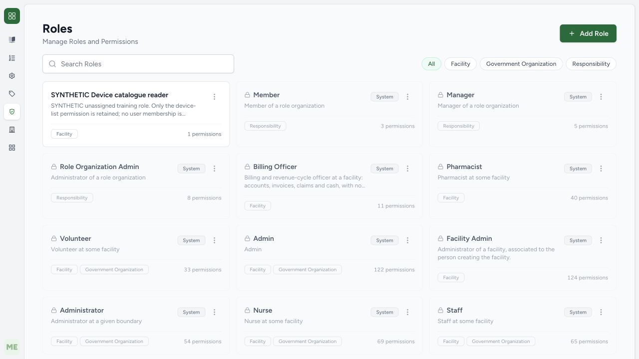 Verify the saved non-System synthetic role. Actual isolated synthetic MANSOQ application; no real patient, workforce, financial or printer records.